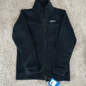 BRAND NEW. YOUTH COLUMBIA FLEECE JACKET. YOUTH LARGE.